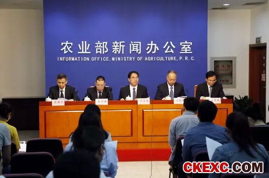 农业部批评地方“一禁了之、一关了之”，对养殖场要给予一定的过渡期